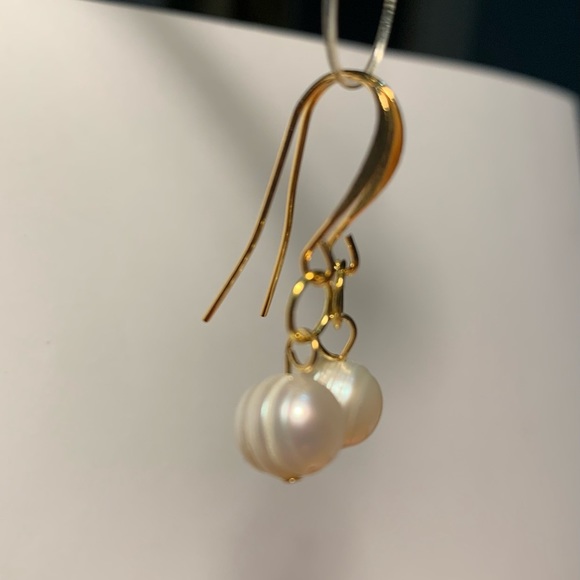 Genuine Pearl Drop Earrings NWT - Picture 2 of 12